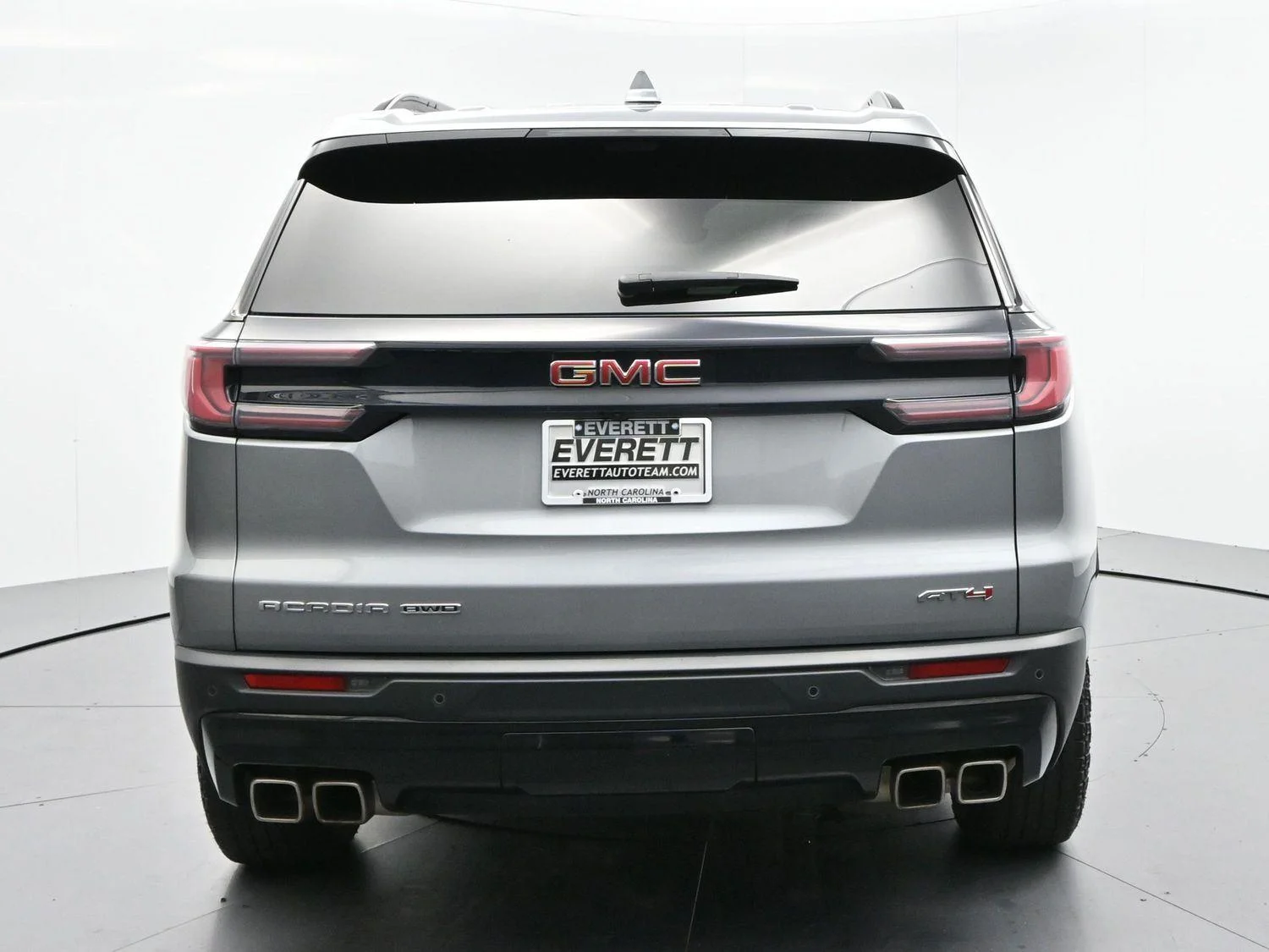 Used 2025 Sterling Metallic GMC AT4 image 6
