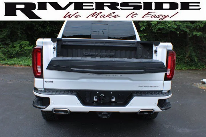 Certified Used 2023 White Frost Tricoat GMC Denali image 19