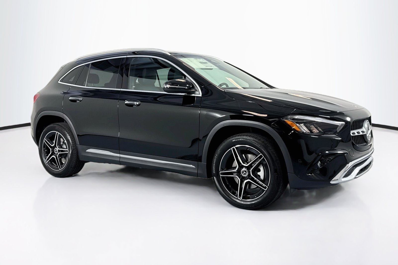 New 2026 Night Black Mercedes-Benz GLA 250 image 3