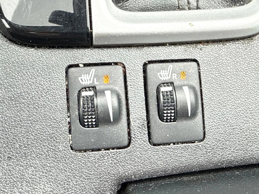 Used 2018 White Toyota XLE image 21