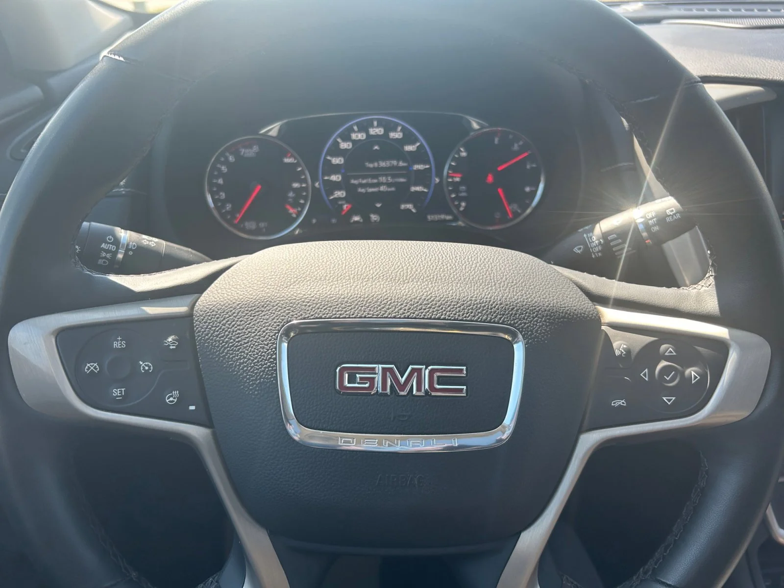 Used 2024 White GMC Denali AWD image 23
