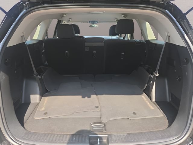 Used 2018 Ebony Black Kia LX image 29