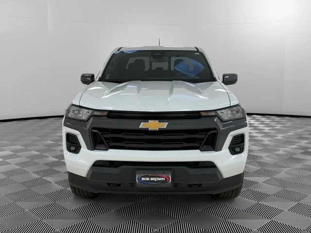 Used 2023 White Chevrolet LT image 8