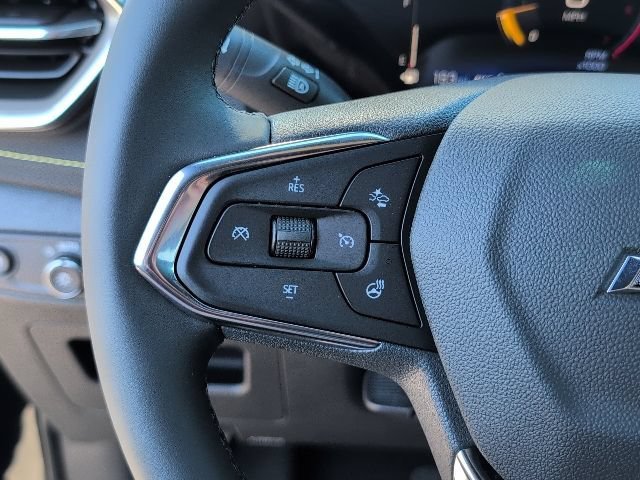 New 2026 Mosaic Black Metallic Chevrolet ACTIV image 20