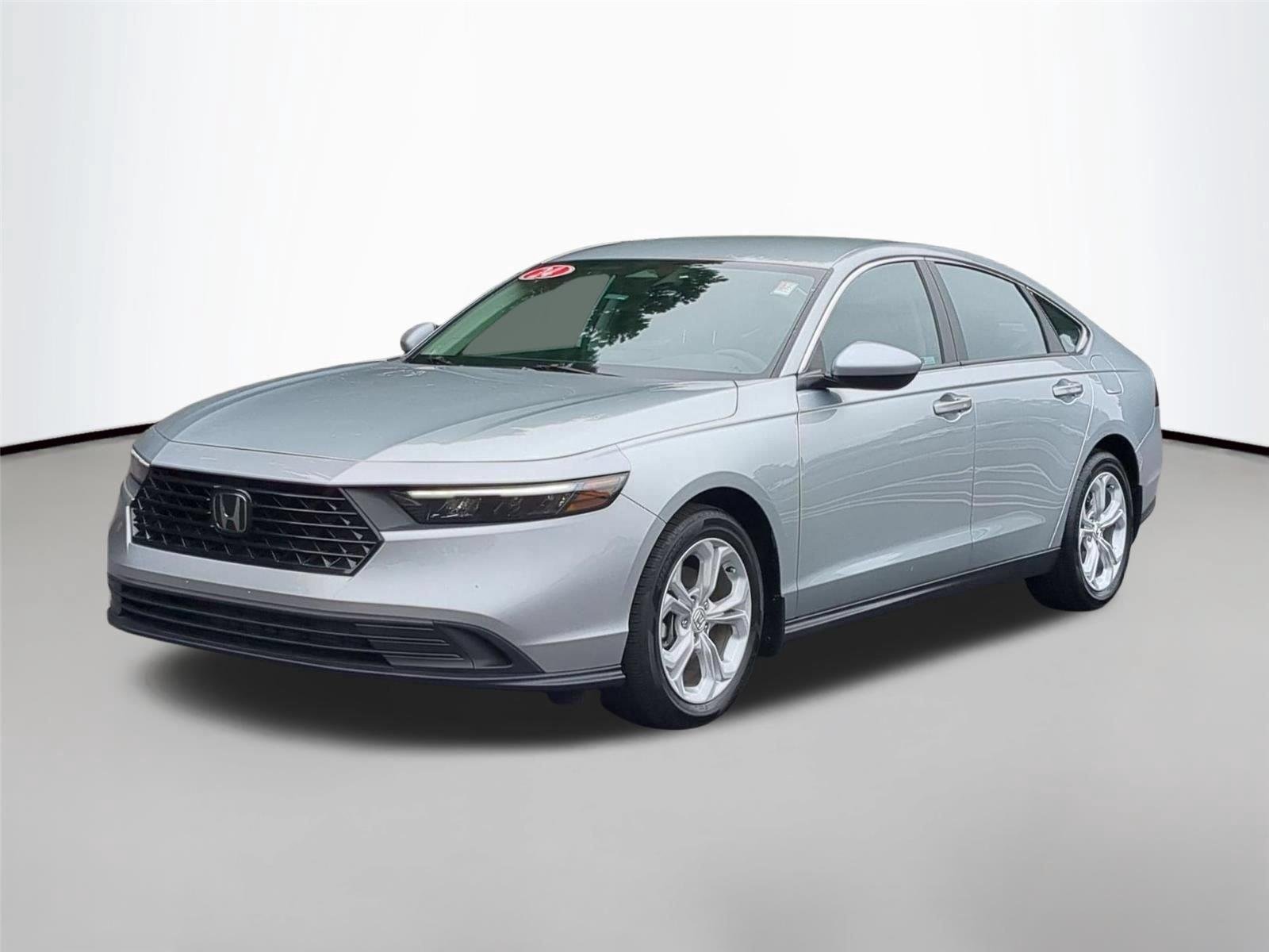 Used 2024 Solar Silver Metallic Honda LX image 1