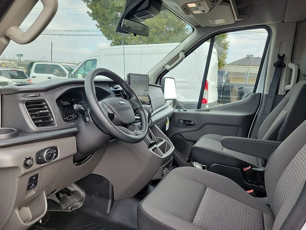 2025 Ford Transit Passenger Van XLT - Photo 11