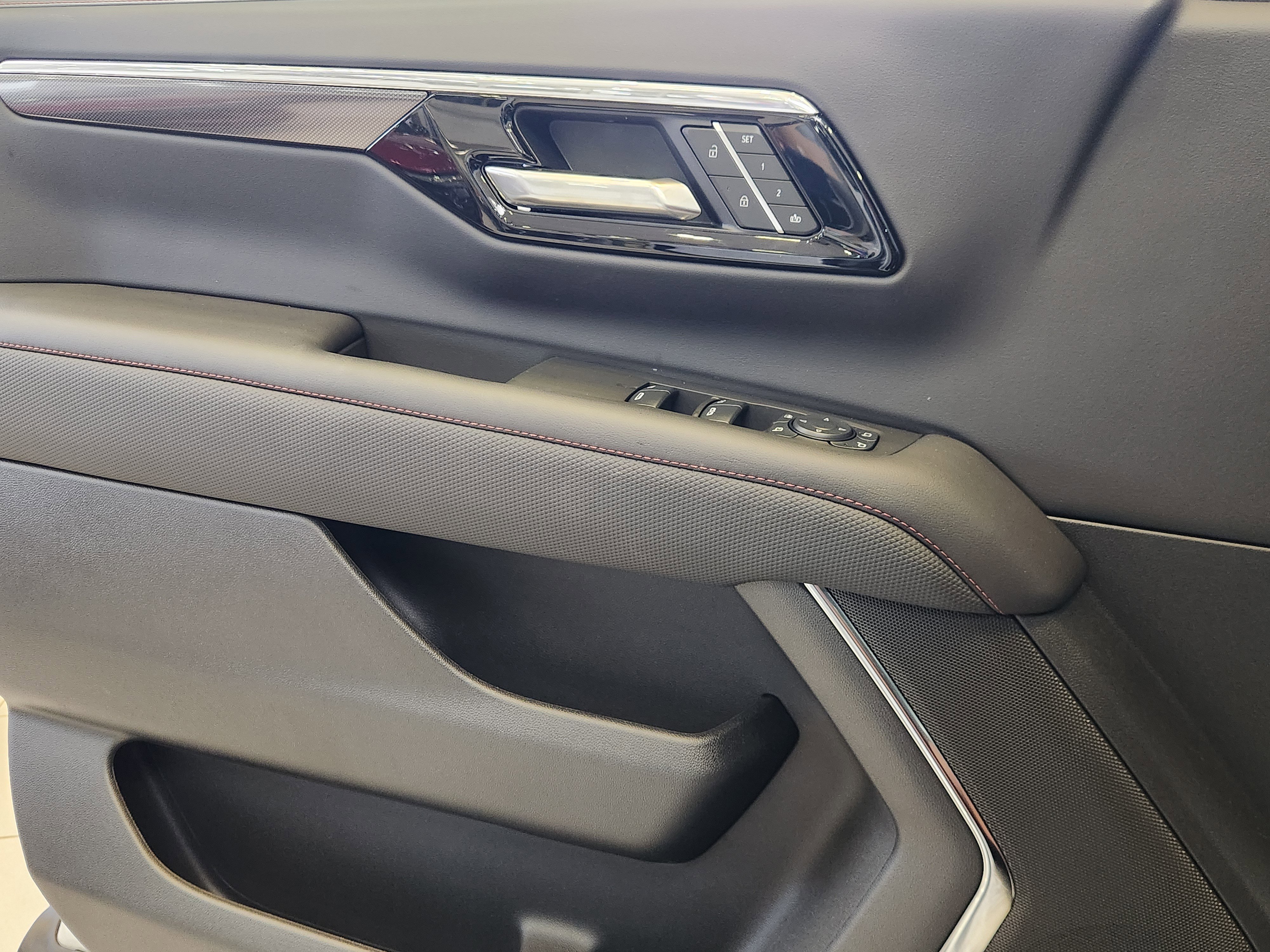 2025 Chevrolet Suburban RST White at Classic Elite Chevrolet Hwy 6