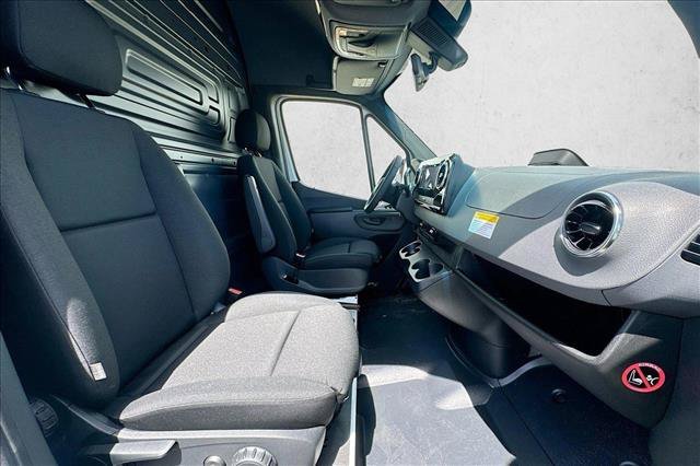 New 2026 Arctic White Mercedes-Benz  image 50