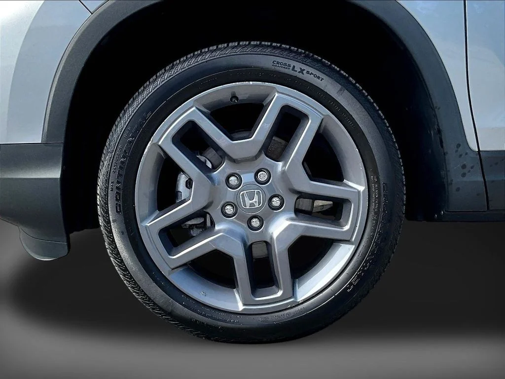 Used 2023 Lunar Silver Metallic Honda EX-L image 35