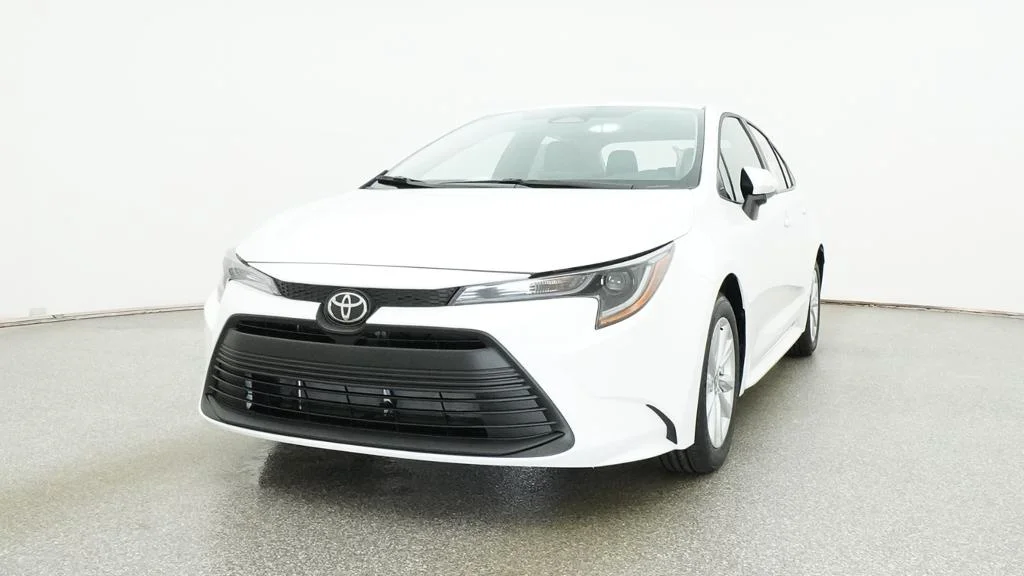 New 2026 Ice Cap Toyota LE image 19