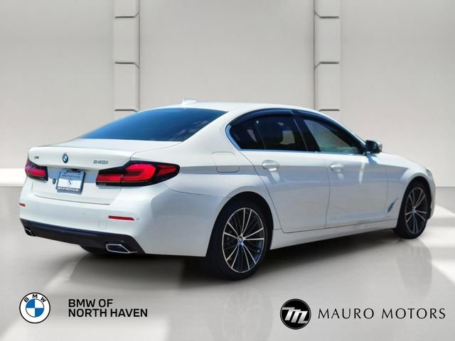 Used 2022 White BMW 540i xDrive image 4