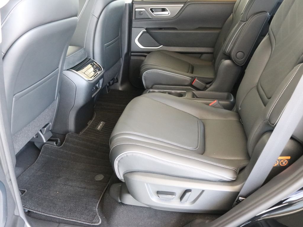 New 2026 BLACK OBSIDIAN INFINITI Luxe 4WD image 33