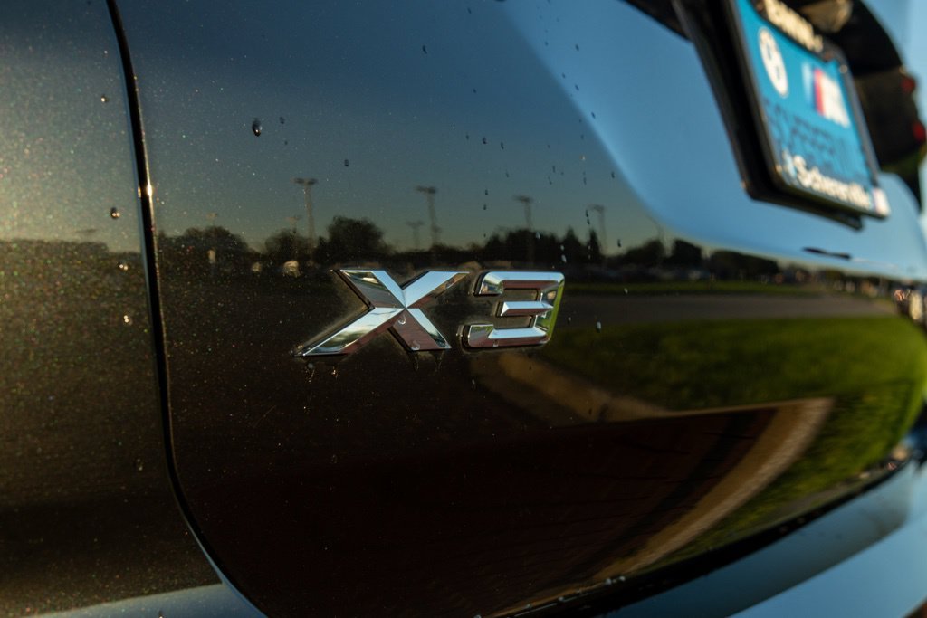 Used 2023 Black Sapphire Metallic BMW xDrive30i image 6