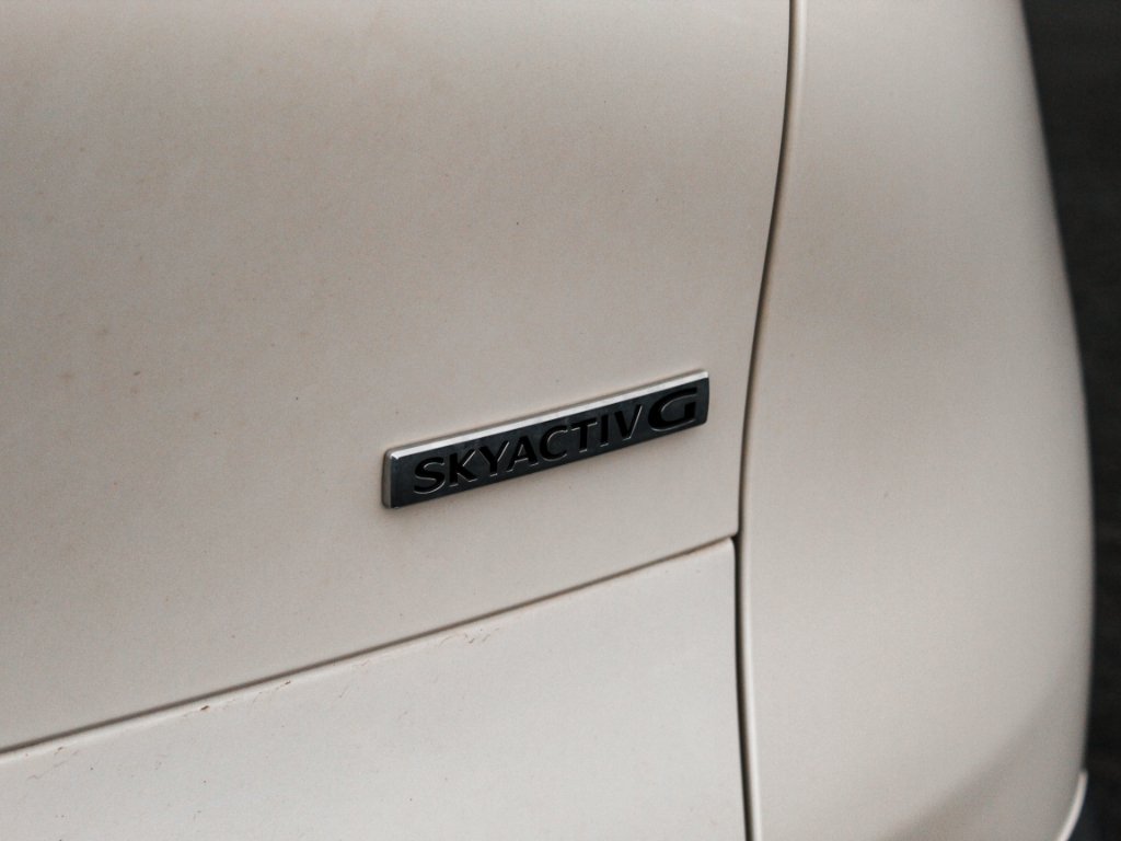 Used 2020 Snowflake White Pearl Mica Mazda Premium Package image 22