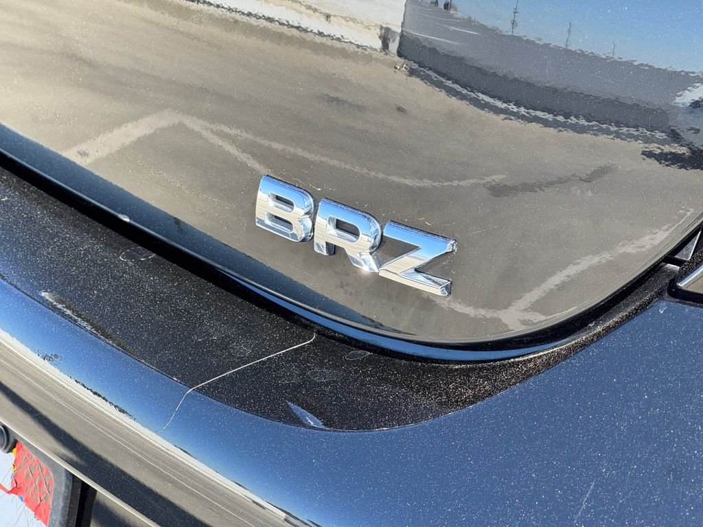 Used 2022 Crystal Black Silica Subaru Limited image 25