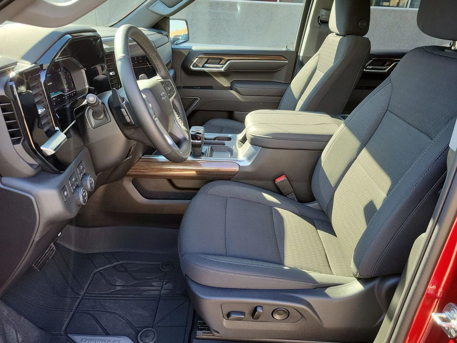 2025 Chevrolet Silverado 1500 RST - Photo 19