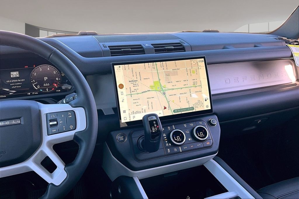 New 2026  Land Rover X-Dynamic SE image 6