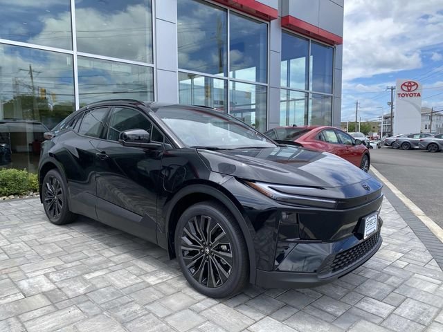 2026 Toyota C-HR XSE