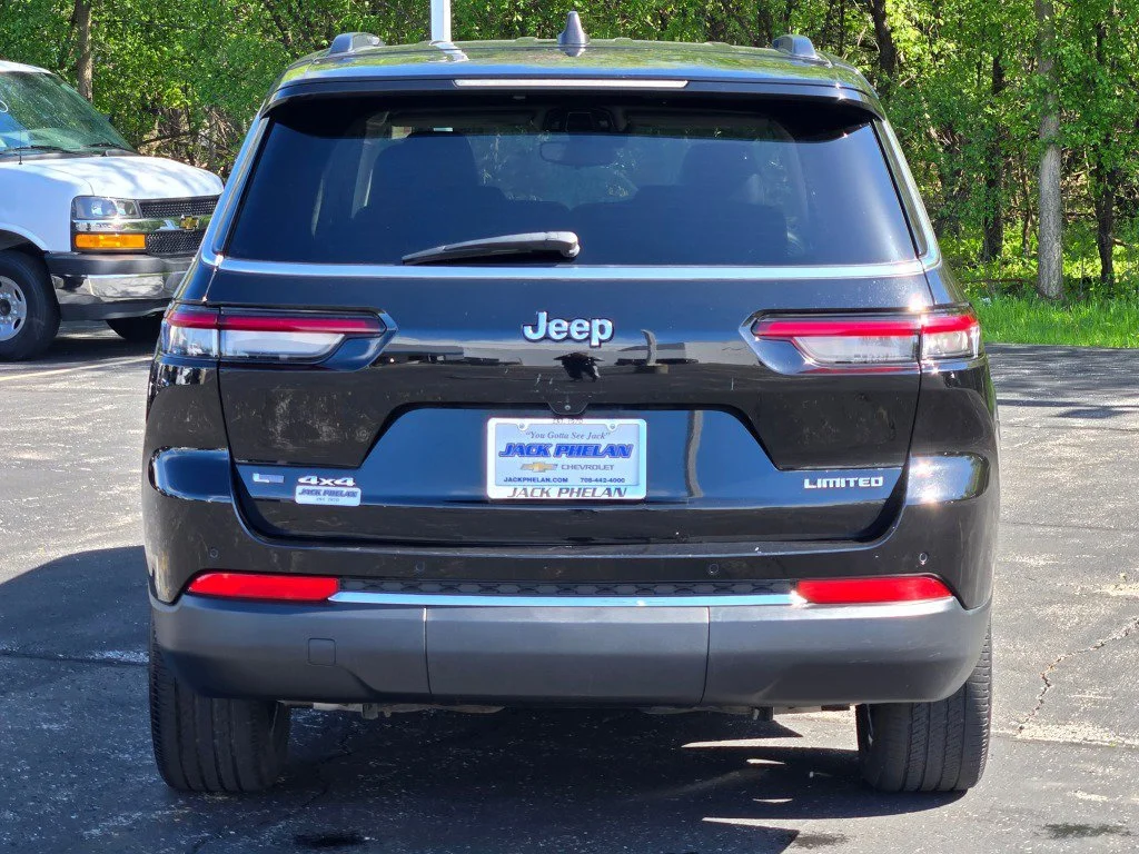 Used 2021 Black Jeep Limited 4x4 image 13