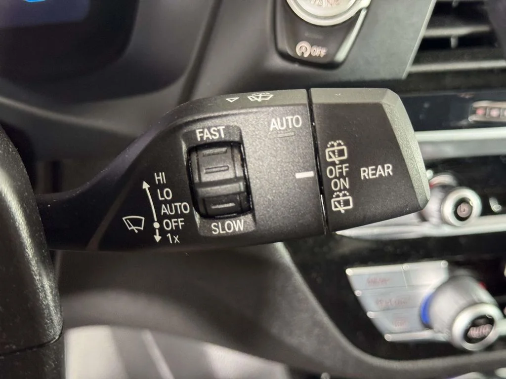 Used 2021 Blue BMW xDrive30i image 24