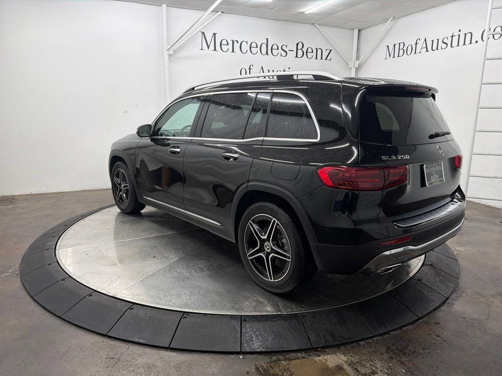 New 2026 Night Black Mercedes-Benz GLB 250 image 39