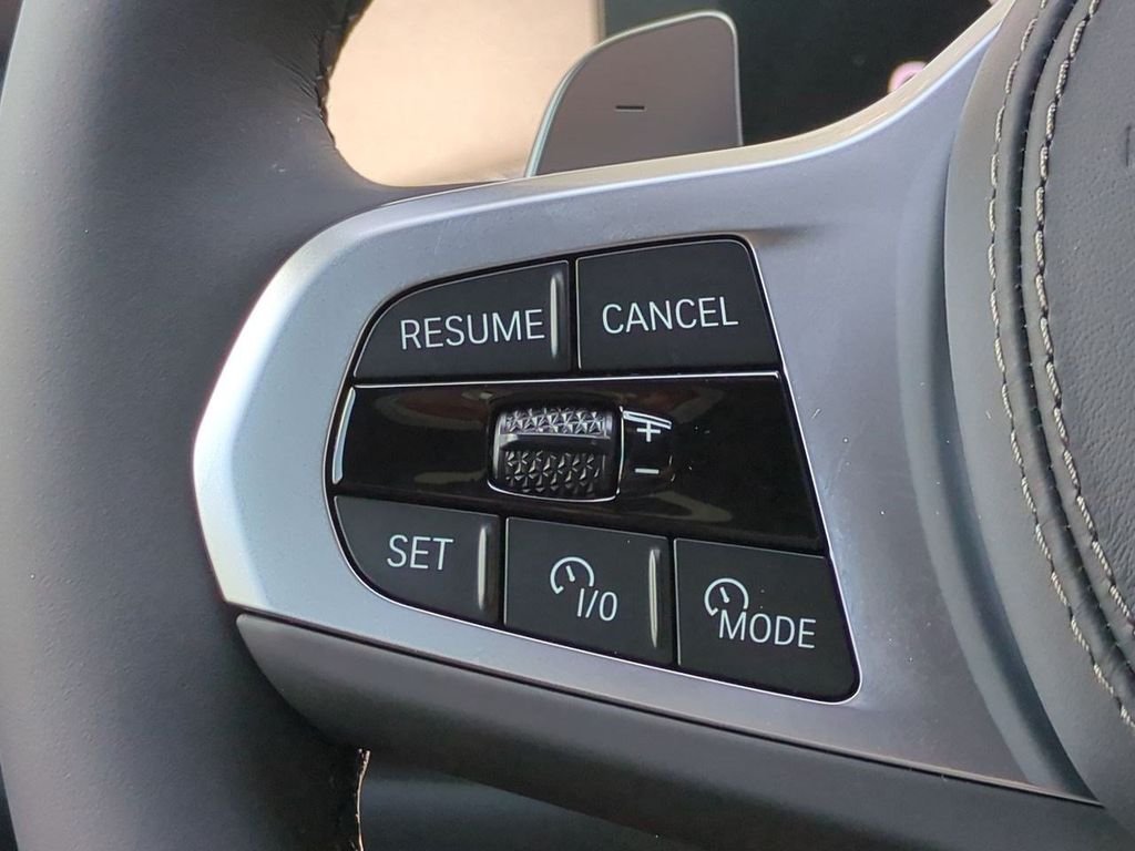 New 2026 Carbon Black Metallic BMW xDrive40i image 25