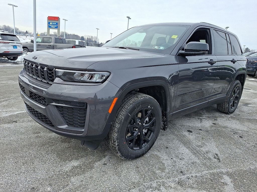 New 2026 Baltic Gray Metallic Clearcoat Jeep Altitude image 2