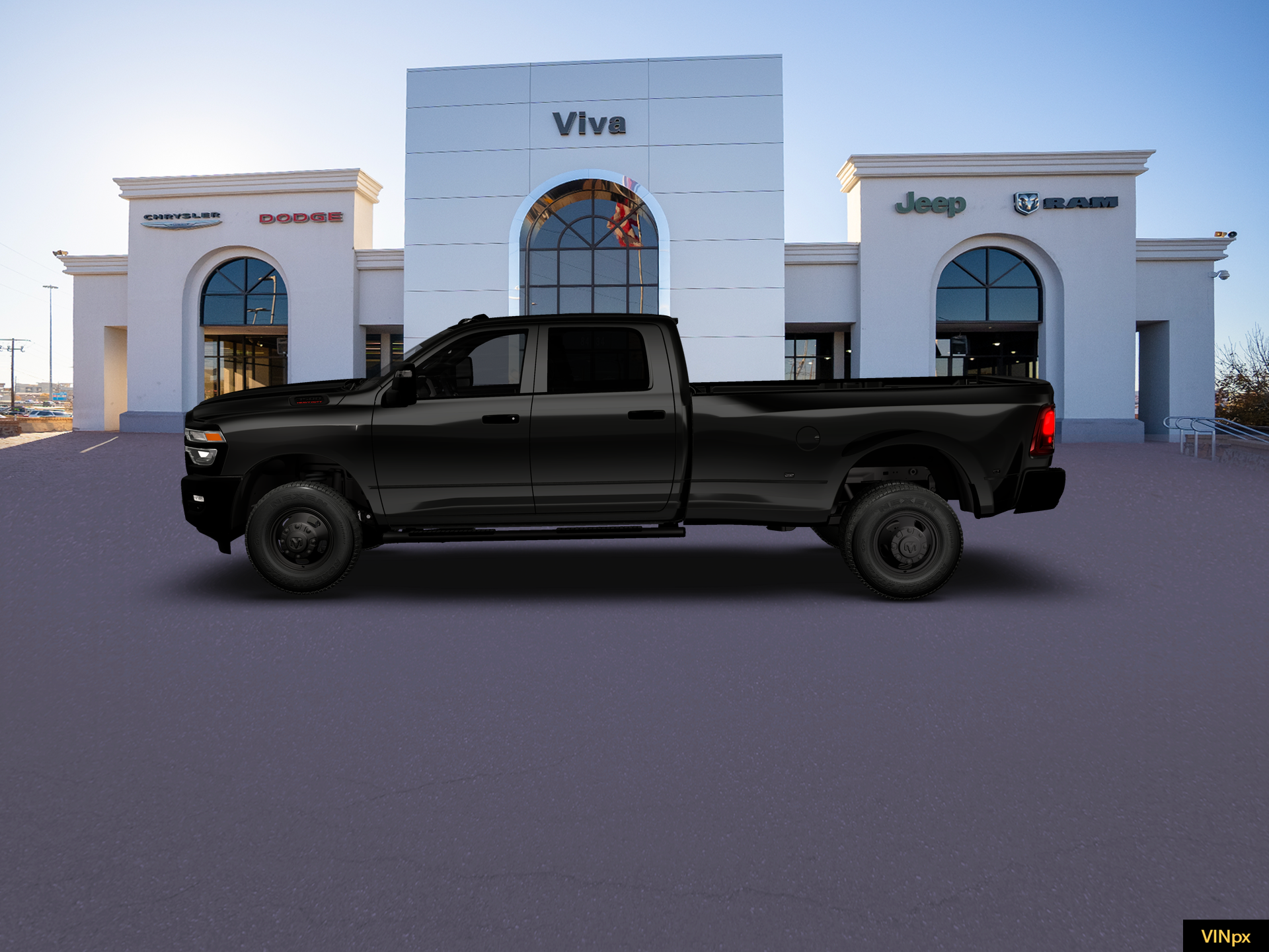 New 2026 Diamond Black Crystal Pearl-Coat Exterior Paint RAM Tradesman image 3
