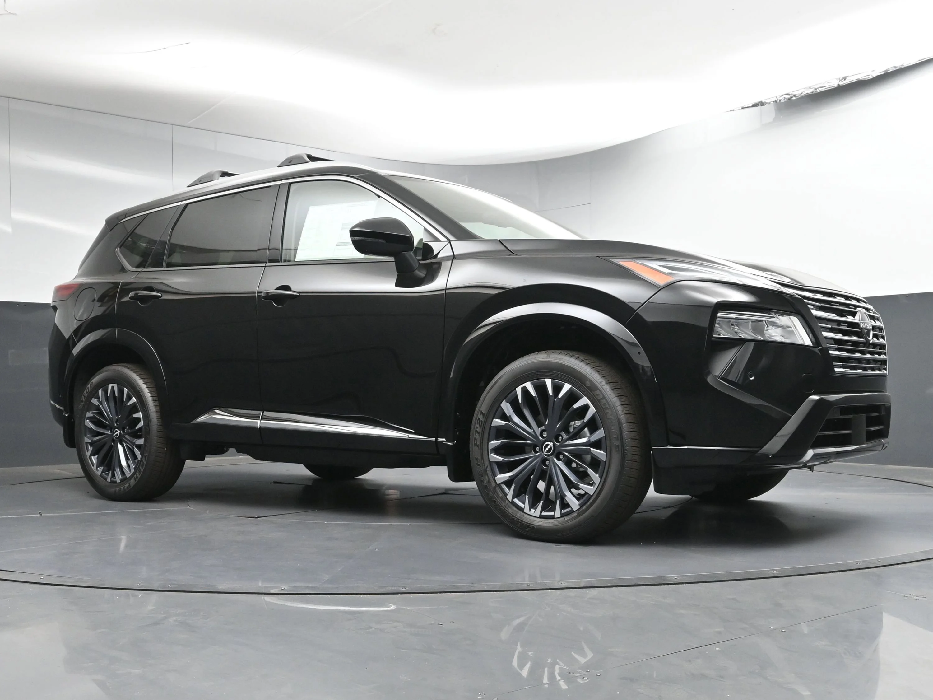 New 2026 Super Black Nissan Platinum image 27