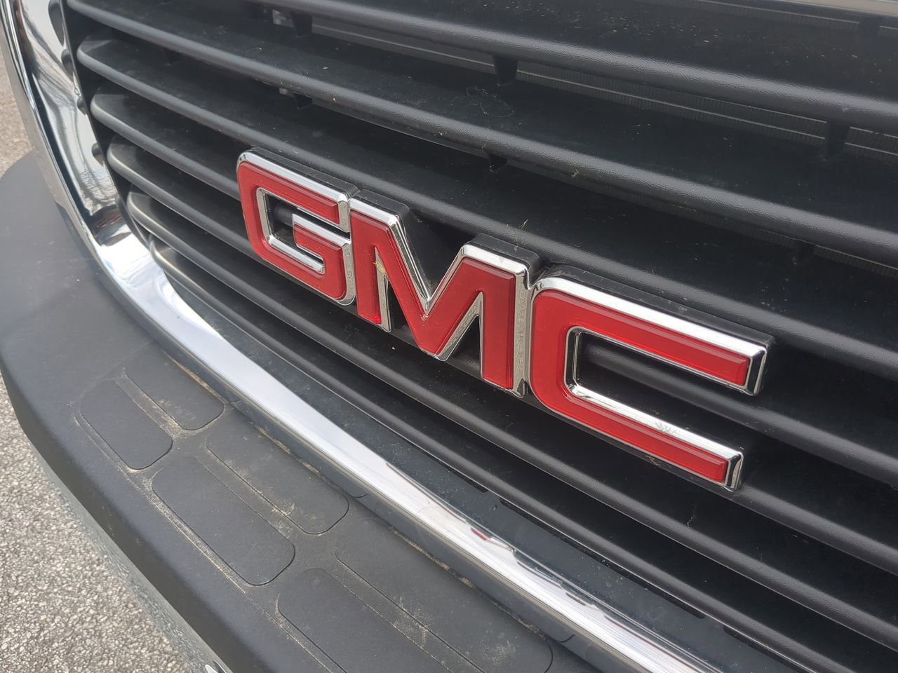 New 2025 Summit White GMC Work Truck image 27