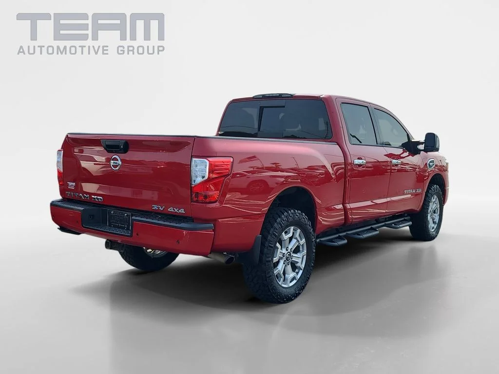 Used 2021 Red Nissan SV image 7