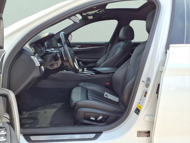 Used 2017 White BMW xDrive image 15