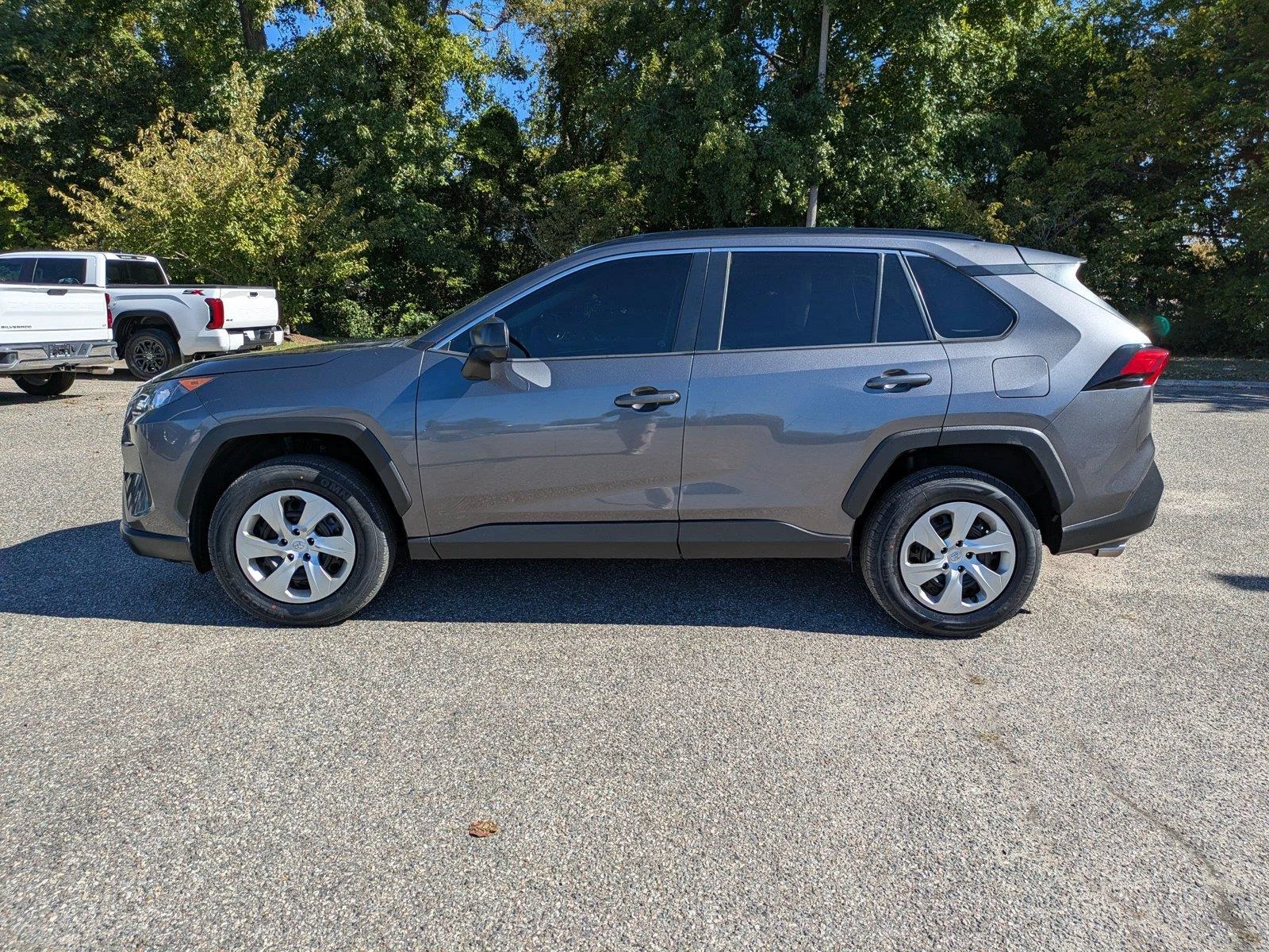 Used 2021 Magnetic Gray Metallic Toyota LE image 7