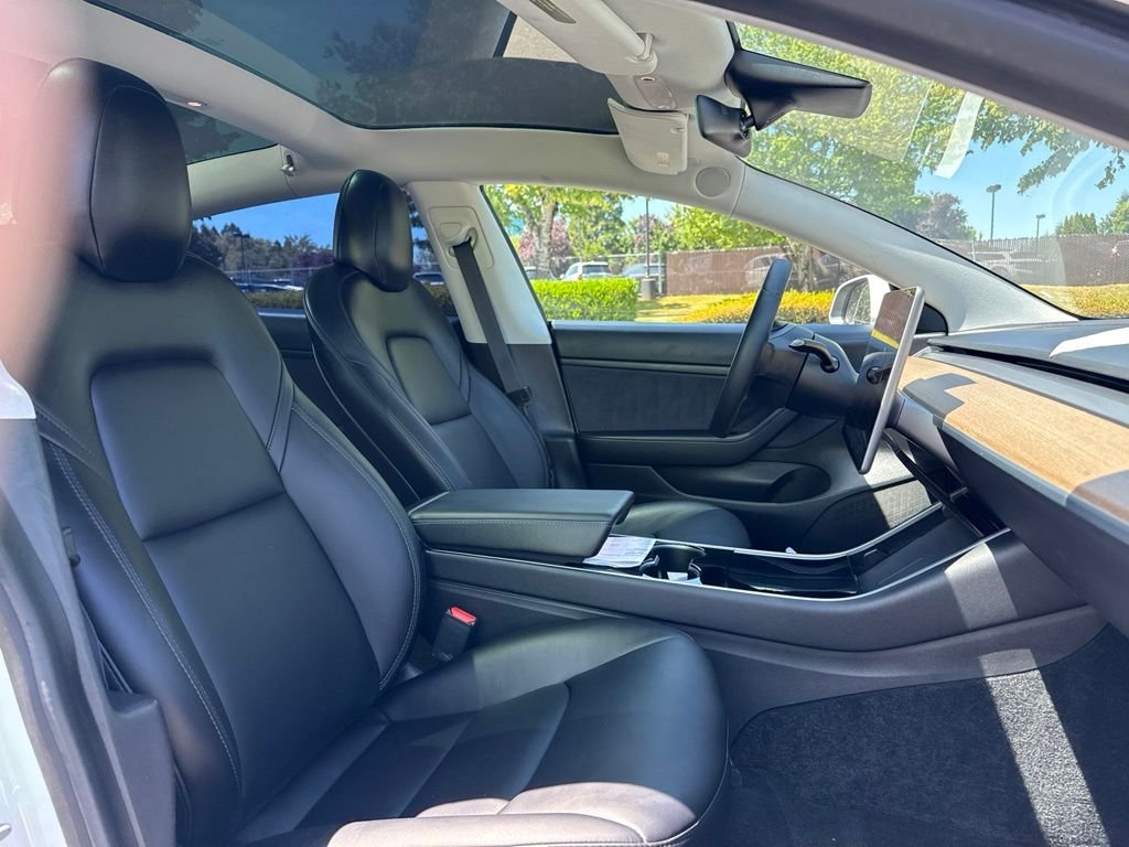 Used 2020 Pearl White Multi-Coat Tesla Standard Range Plus image 21