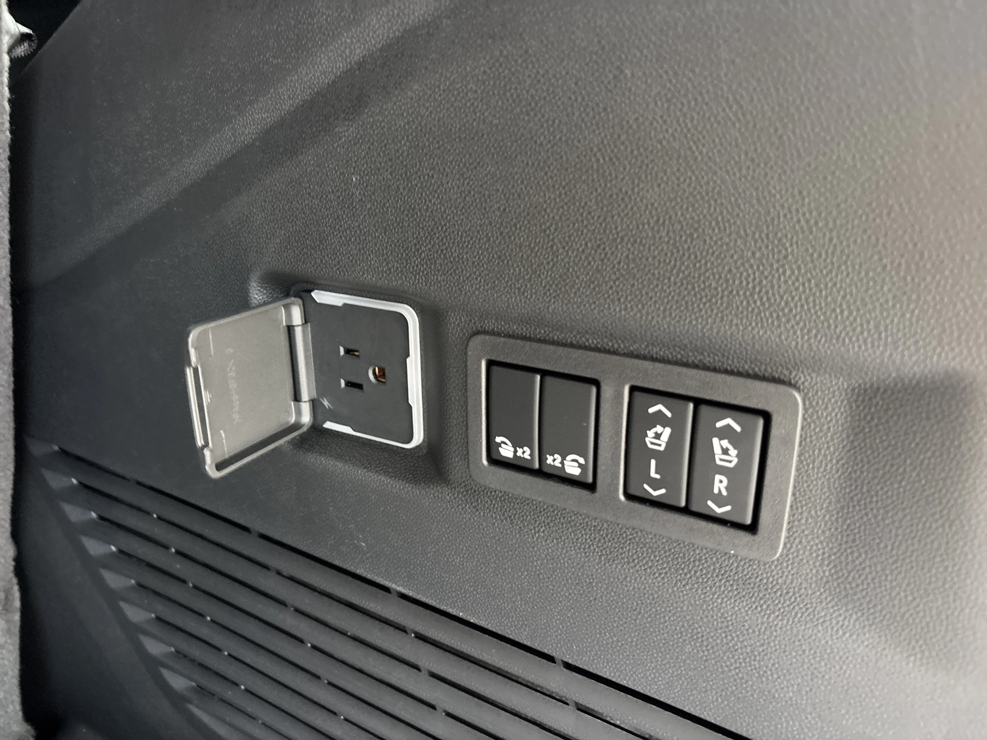 New 2026 Sterling Gray Metallic Chevrolet Premier image 7