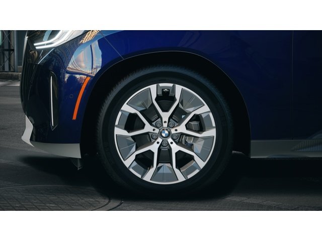New 2026 Tanzanite Blue II Metallic BMW 30 xDrive image 7