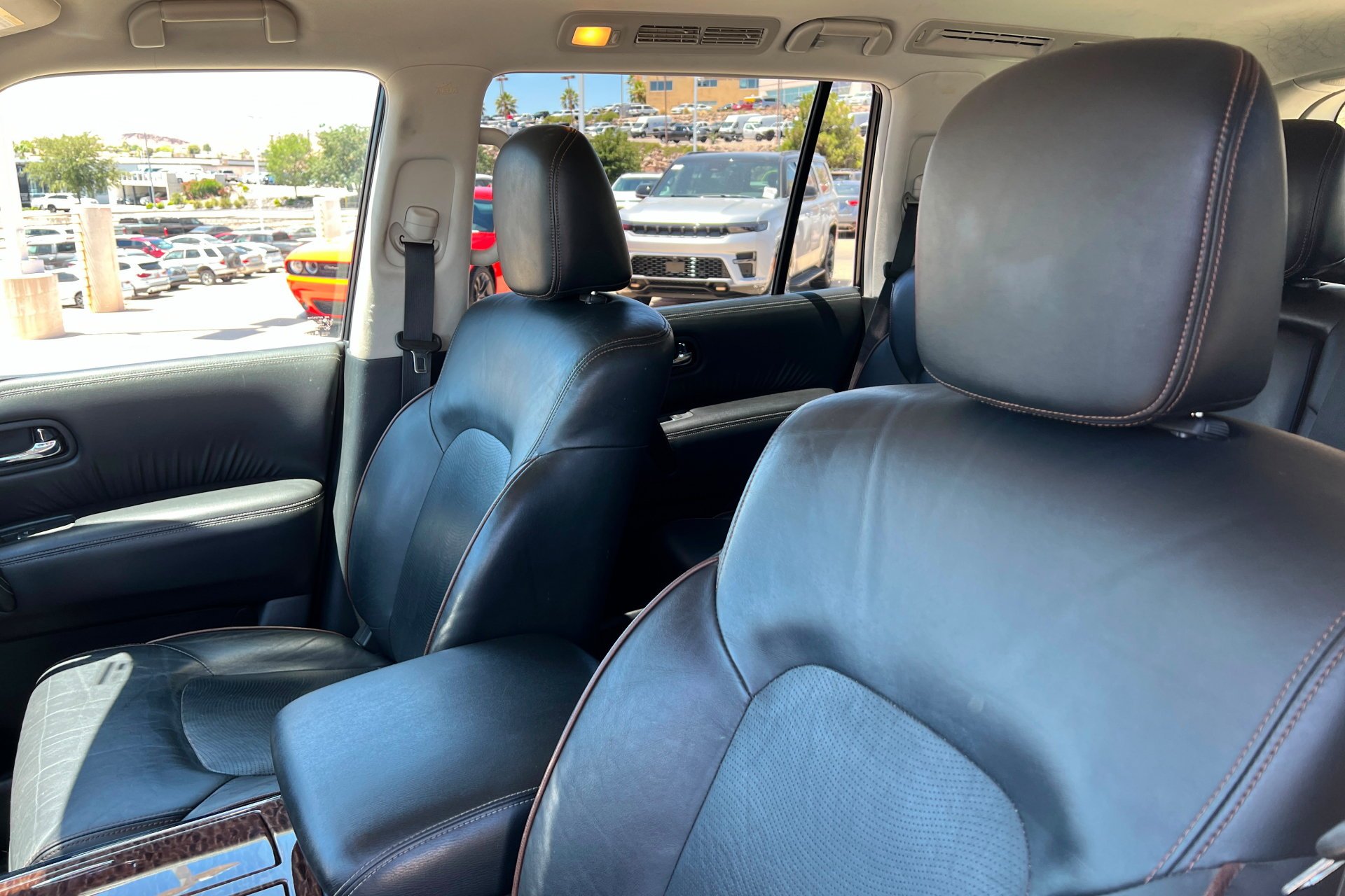 Used 2018 Gun Metallic Nissan SL image 17
