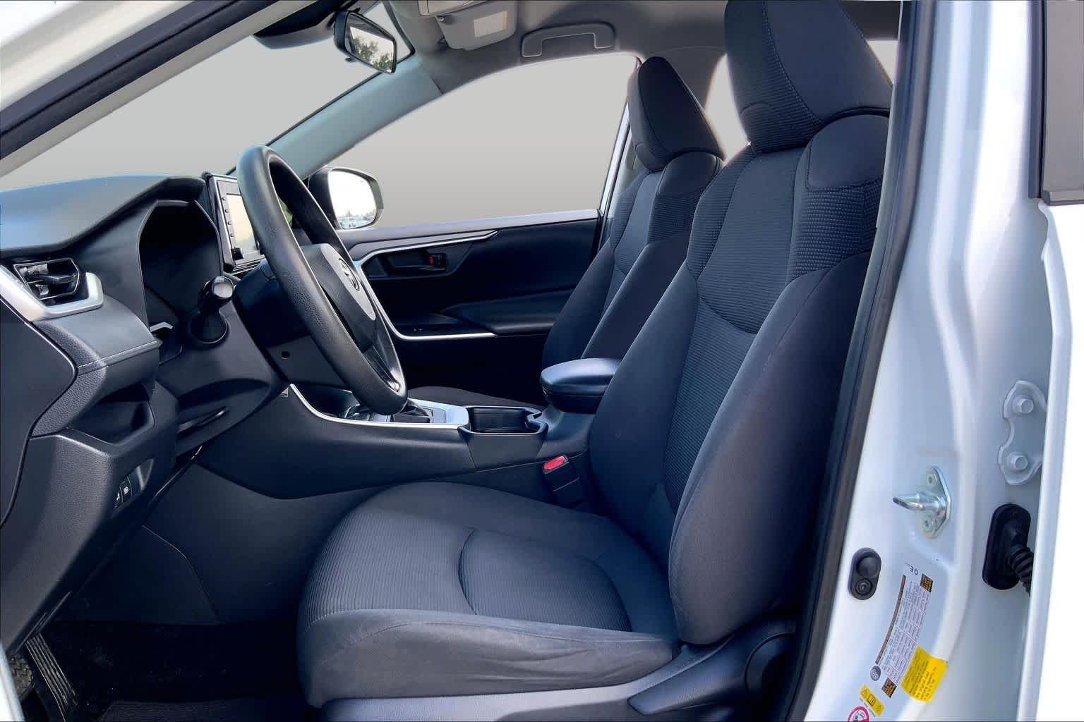 Used 2019 Super White Toyota LE image 8