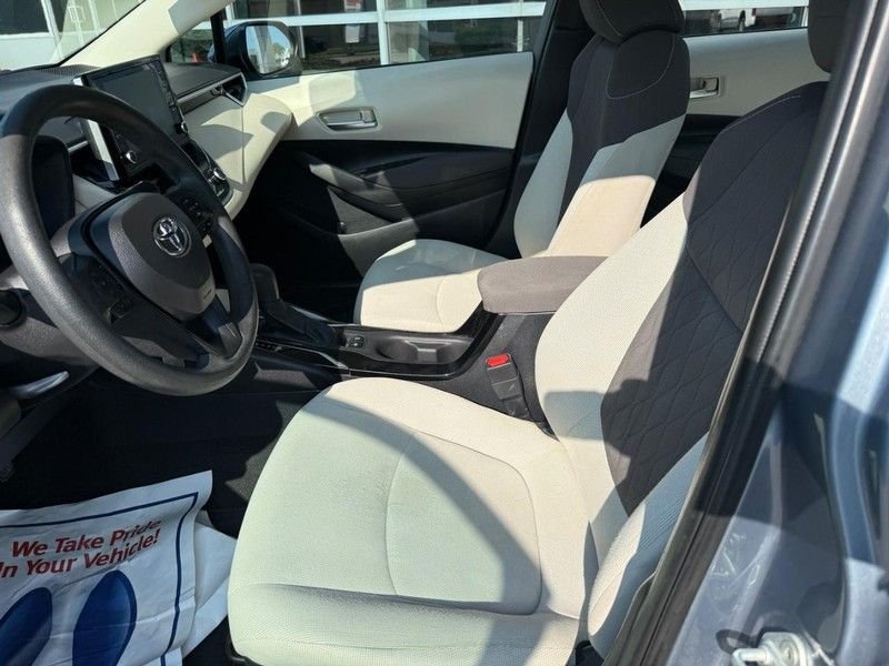 Used 2020 Celestite Toyota LE image 16
