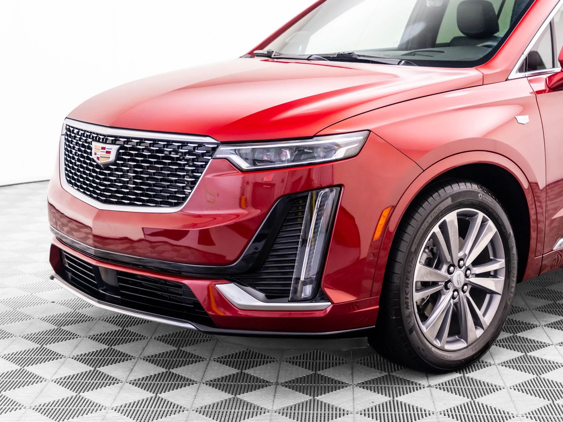 Used 2025 Red Cadillac Premium Luxury image 38