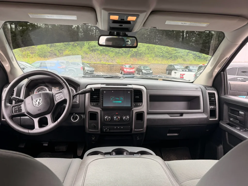Used 2015 Prairie Pearlcoat Ram Tradesman image 8