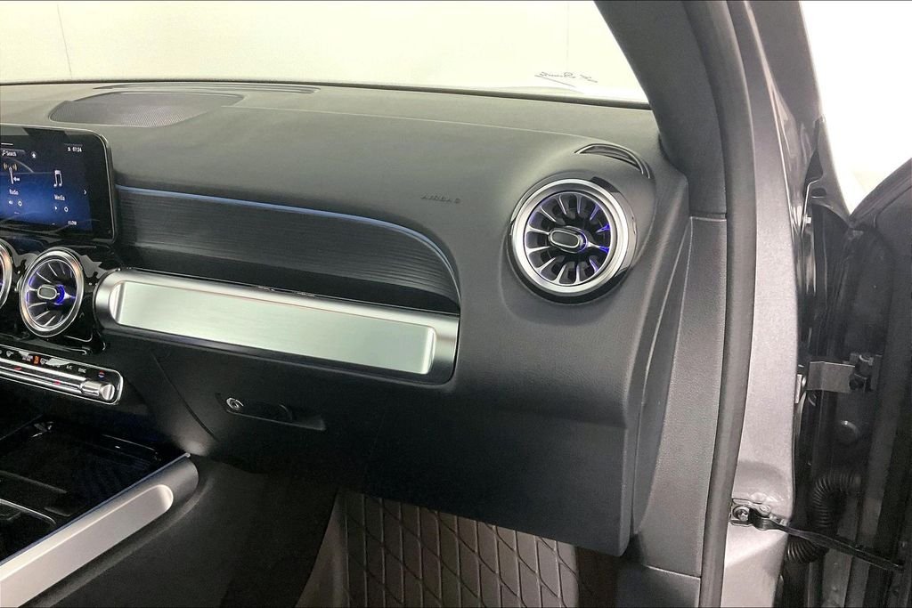 2026 Mercedes-Benz GLB GLB 250 - Photo 14