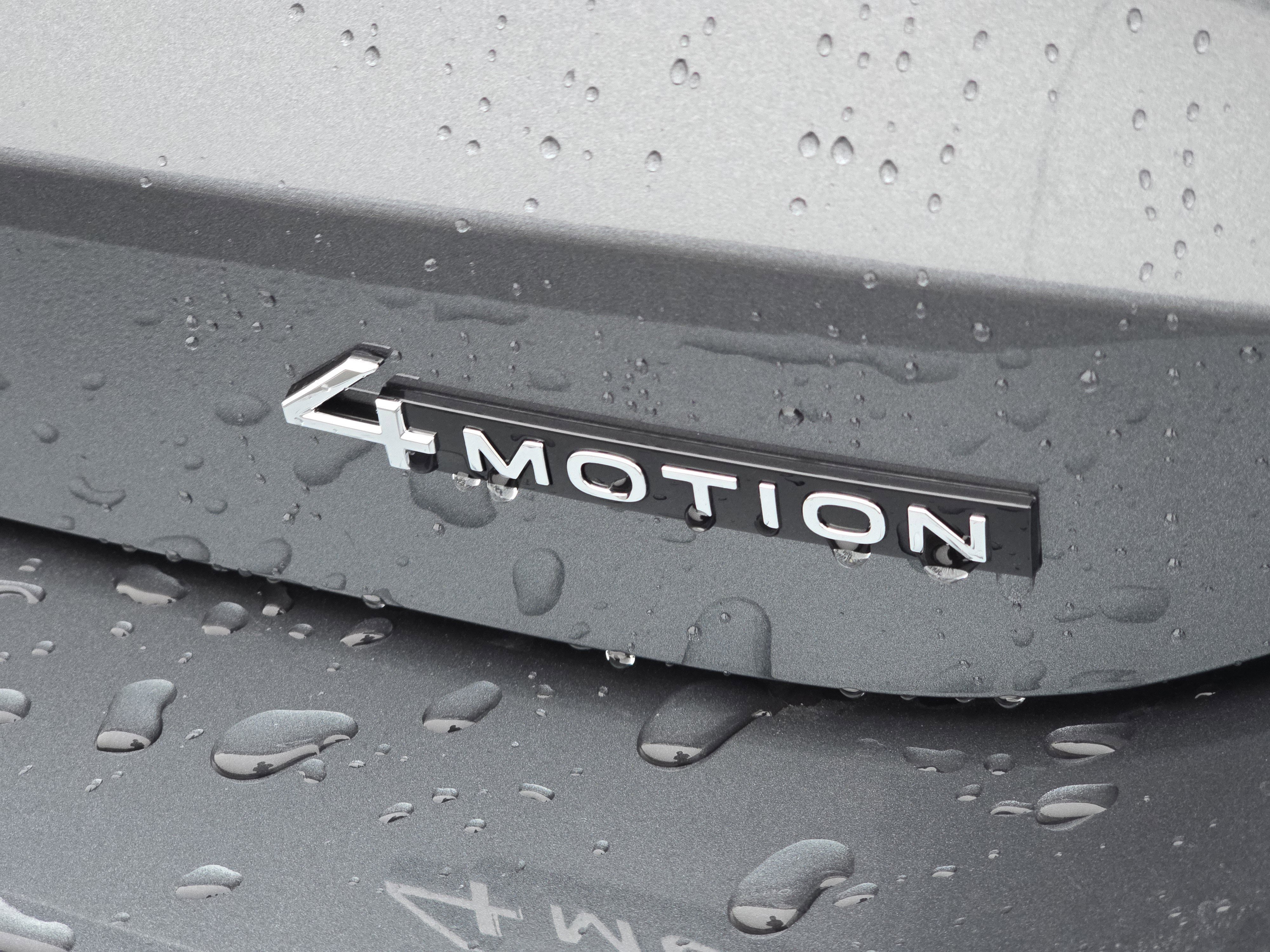 New 2026 Platinum Gray Metallic Volkswagen S image 14