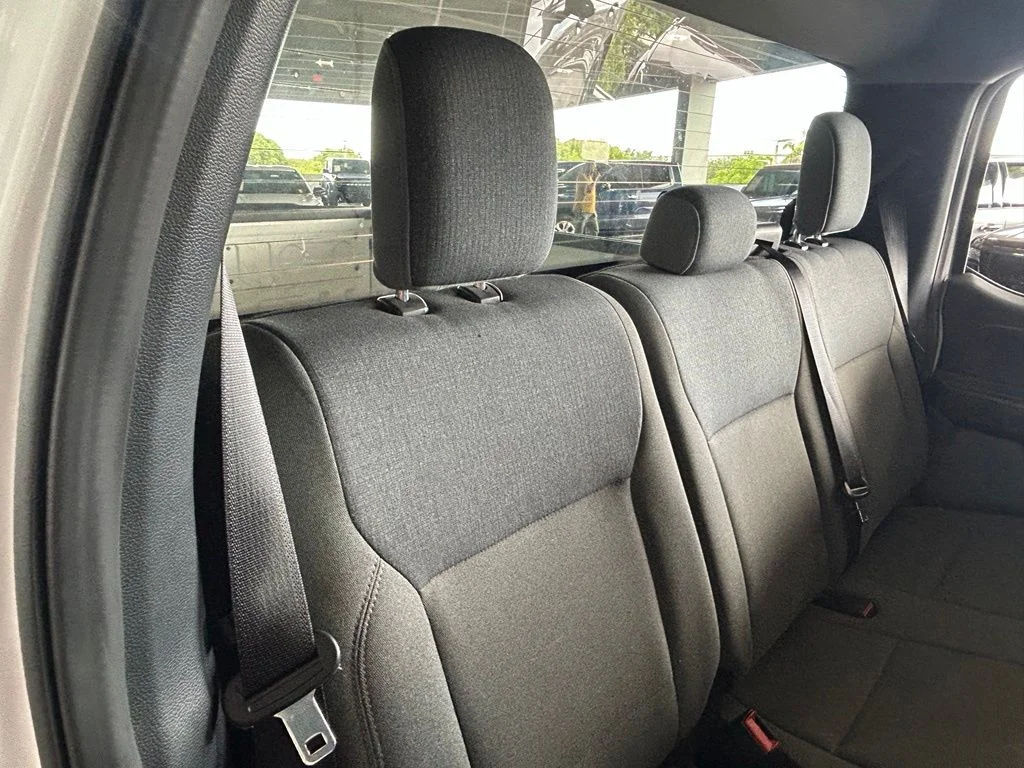 Used 2025 Oxford White Ford XLT image 36