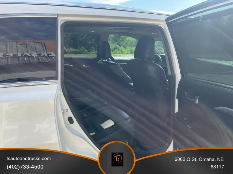 Used 2017 White Toyota Limited Sport Utility 4D image 15