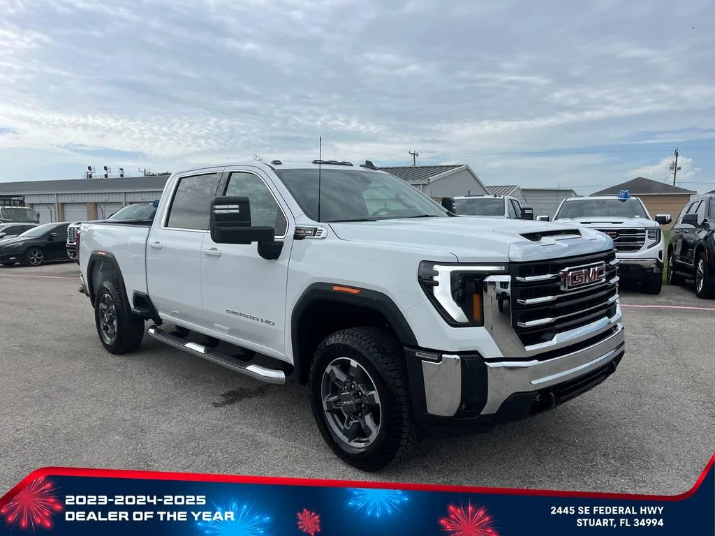 New 2026 Summit White GMC SLE image 2
