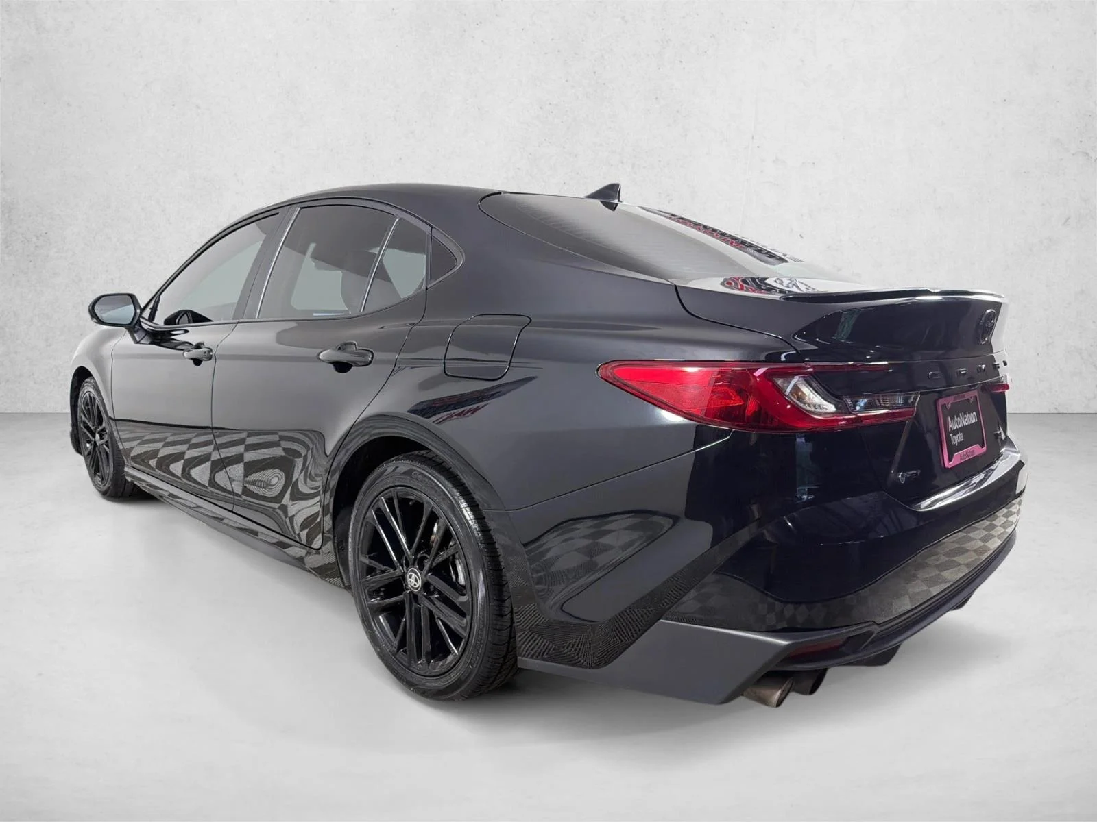 Used 2025 Midnight Black Metallic Toyota SE image 5