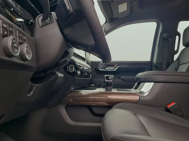 New 2026 Summit White Chevrolet LT Trail Boss image 19