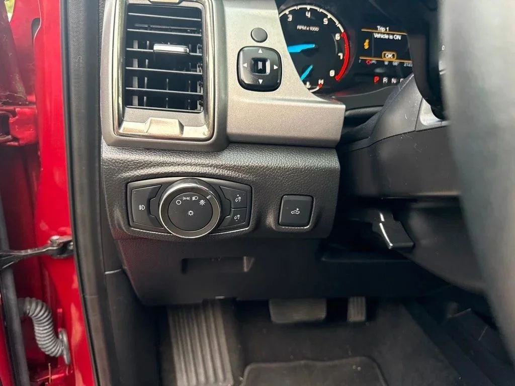 Used 2021 Red Metallic Ford XLT image 20