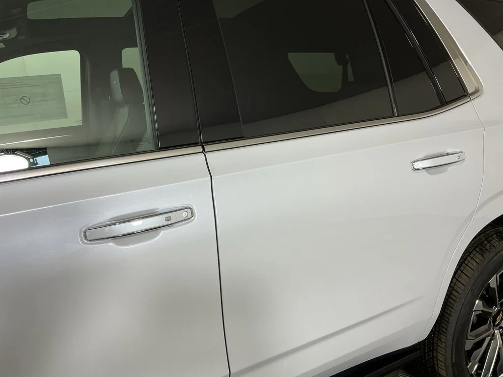 New 2026 Polar White Tricoat Chevrolet High Country image 5